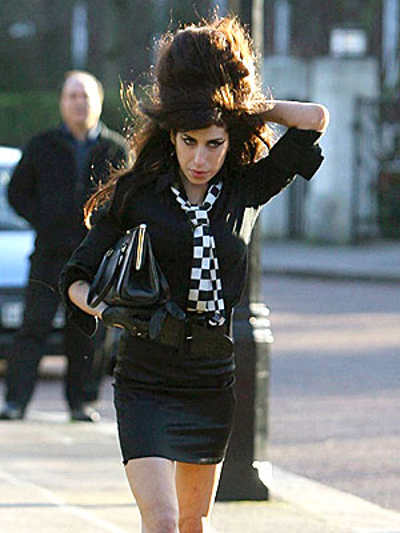 Amy Winehouse looking sexy and sassy.